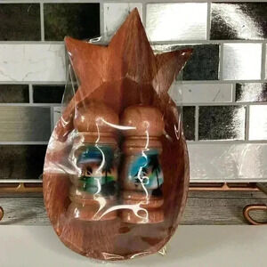 NIP Hawaii souvenir  sunset themed Wooden salt pepper shakers-pineapple tray